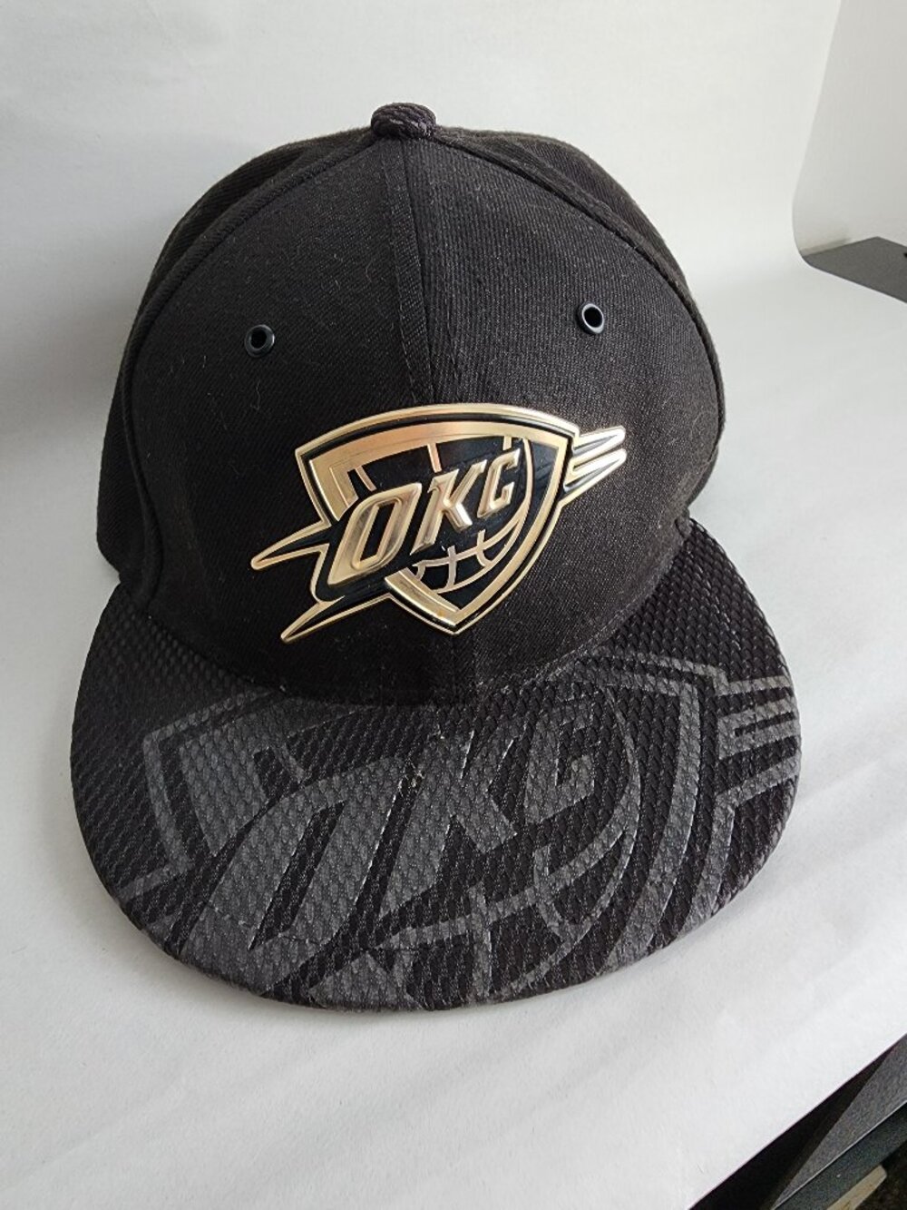 OKC Hat New Era 59FIFTY OKC Thunder Black Gold Snakeskin Fitted Hat 7 1/8
